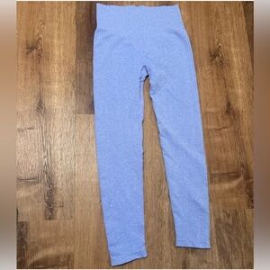 Butt lifting Halara leggings never worn color Pale Iris
